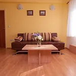 بيت ضيافة Irena