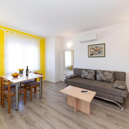 Irena 3* Ζαντάρ