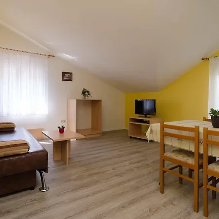 Irena Guest house