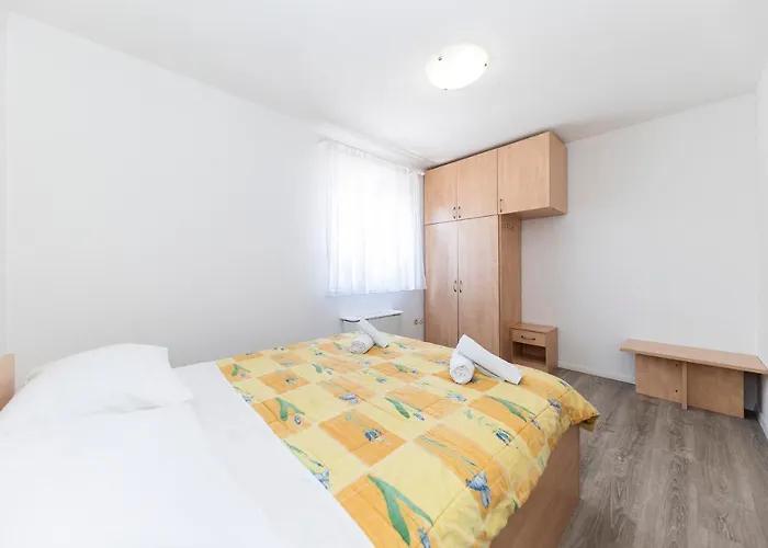 בית הארחה Irena