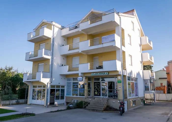 Irena Konukevi 3*